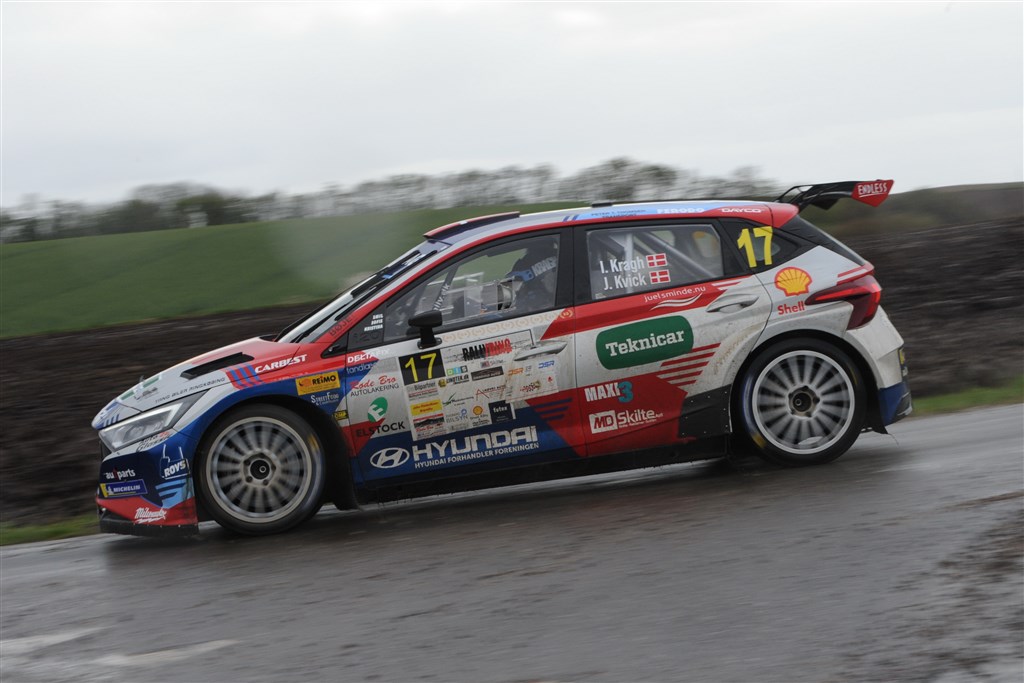 Sæsonen startede i regn og slud for Ib Kragh og Jeannette Kvick . Nu gælder det varmere temperaturer ved Rally Sønderjylland
(Foto: IK Motorsport Presse)